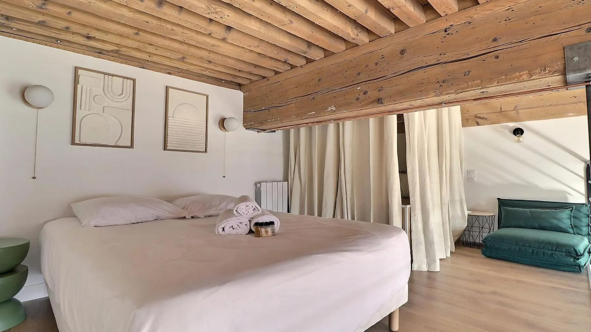 Charming Apartment With An Unobstructed View 리옹 프랑스